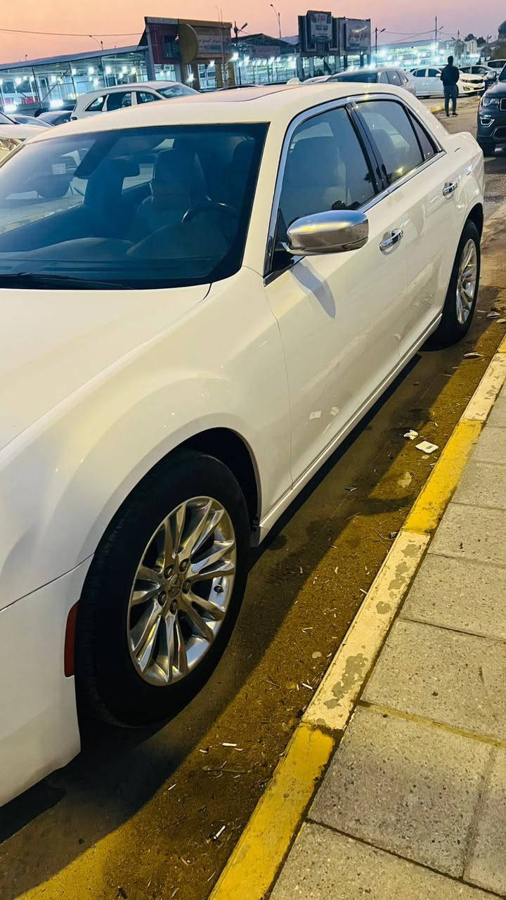 سلام عليكم أوباما للبيع سياره فول مواصفات رقم بغداد أصل ١٦ مرمز ٢٠  جاملغ أمبدل ايمن بدون أي ضرر مكان السياره ناصريه مركز تواصل ع هذا الرقم ***********   السعر  ١٩٠  بيها مجال قليل
