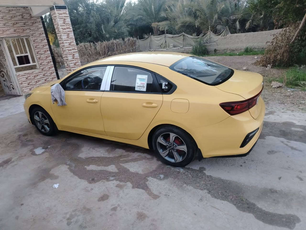 سيراتو 2019 خليجي للبيع
رقم مثنى انكليزي بأسمي هزة جديدة 
محرك ١٦٠٠
م
كفالة عامة من   عدا بارد بسيط 
مواصفات اعتيادية
تحكم ستيرن
شاشة وكاميرا
حساسات خلفية
لد امامي
السعر ١43 وبيه مجال
للاستفسار ***********
مكان السيارة السماوه الوركاء ابيع فقط
