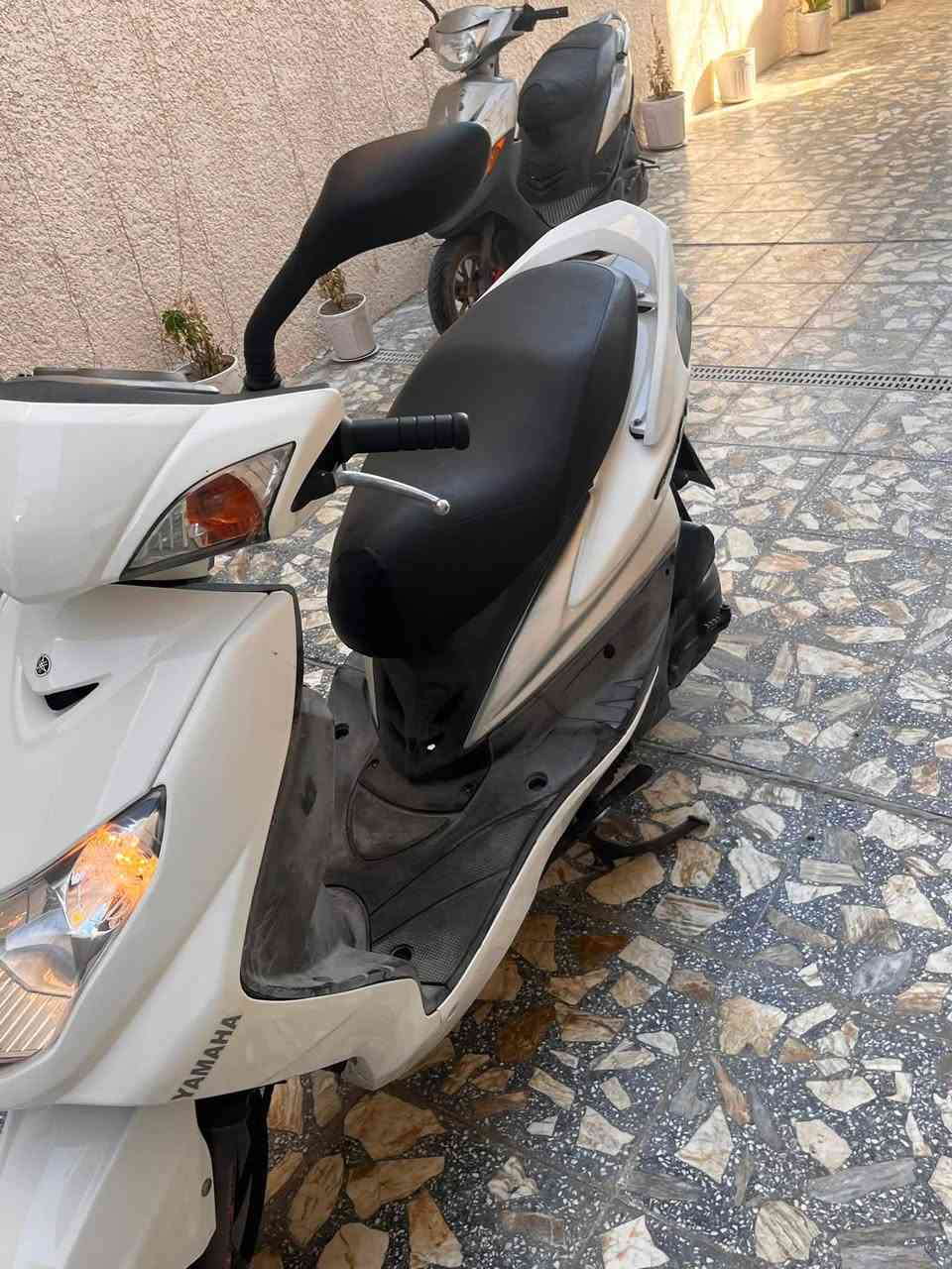 سلام عليكم دراجة سكنس فحل نوزل الدراجة كفالة عامة كهربأيات كاملة دراجة ما مفتوحة فول نضافة العنوان بغداد حي اور هاذ رقمي للتواصل *********** السعر واحد 150
