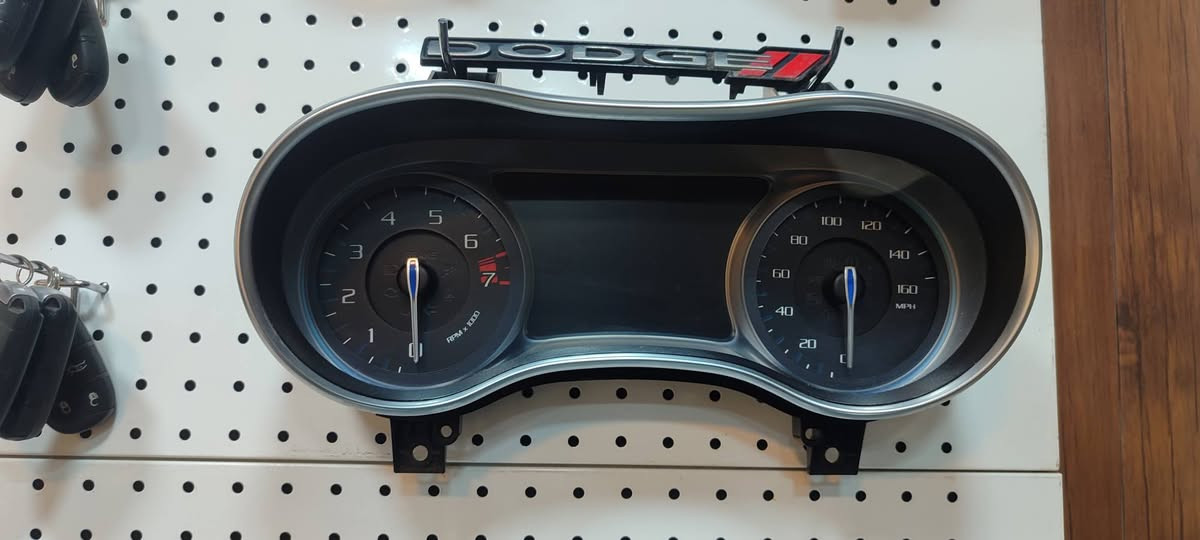 كيلو متر مال اس ارتي أوباما للبيع مال حاويه السعر 125 العدد 2
***********
