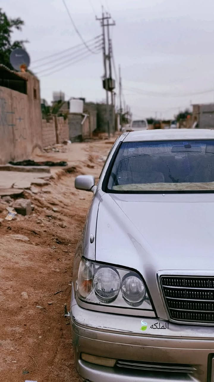 سلام عليكم سياره ملكه بيها كصه قماره السياره فول أدوات السعر 50/الرقم ***********
