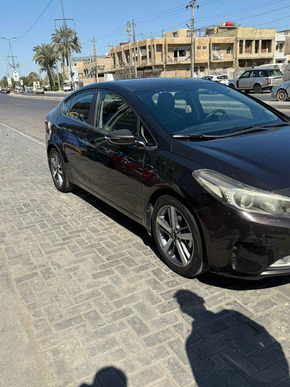 السلام عليكم سيراتو  مديل 2017 للبيع فول مواصفات خليجي مكفوله كفاله عامه مكينه 2000 فتحه كشنات جلد تبريد وتدفئا تحكم ستيرن بصمه سبير ما نازل مال شركه سياره احله من الصوره السياره بسمي تحويل ثاني يوم سياره سيراتو إيراني بي ايبي
السعر 149 بيها مجال حك الجيه
العنوان بغداد حي العامل 
رقم الهاتف
*********** سيد فلاح
