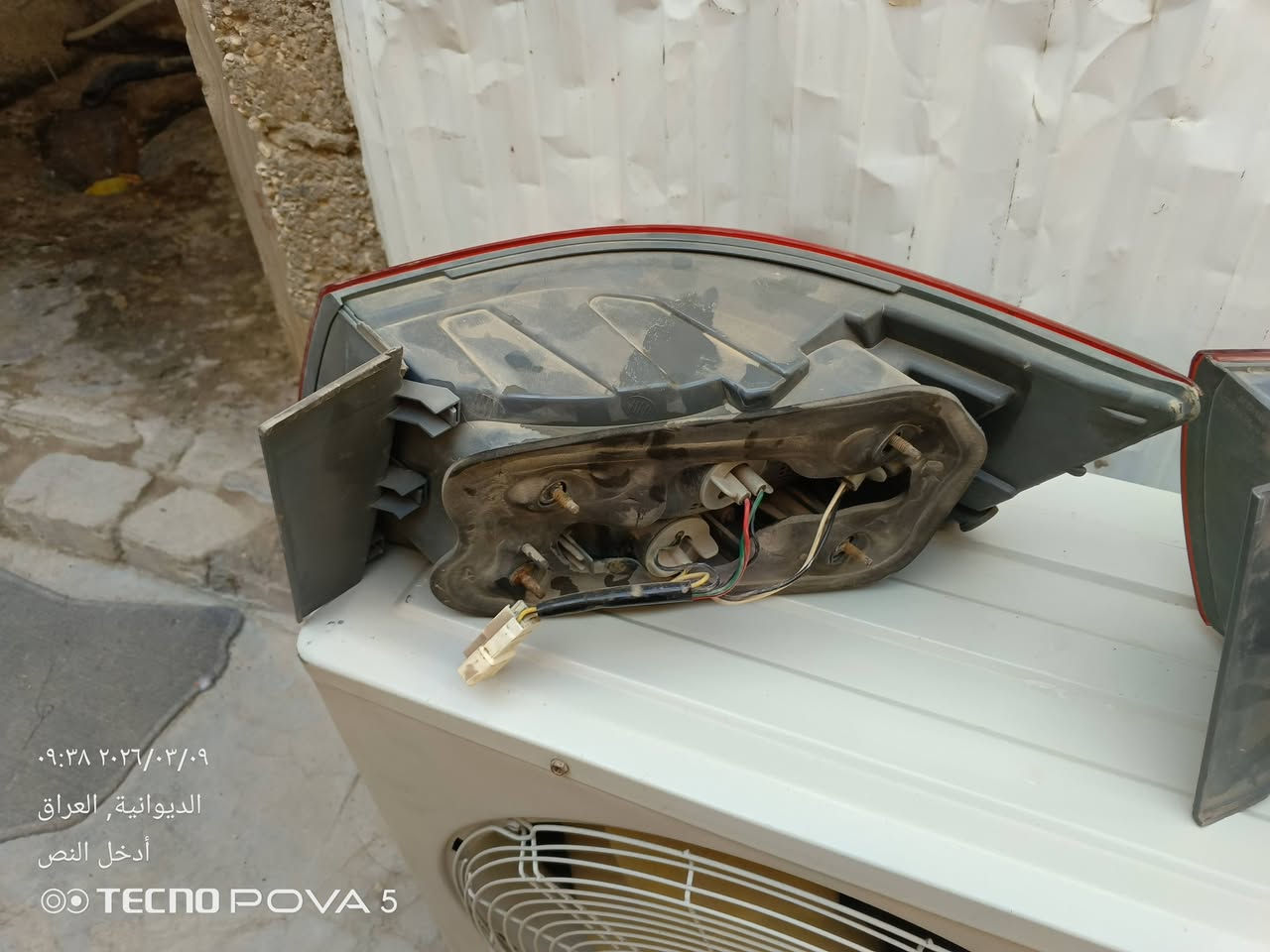 السلام عليكم اخوان اغراض سوناتا بكلايت اثنين يمنا ويسرى نظافه 75% اصليات ولايه صفحه العبري نظافه 80% شرط اصليات على الفحص سعرهن كلهن 75,000 مع المجال موقعهن ديوانيه قضاء عفك رقم الهاتف ***********
