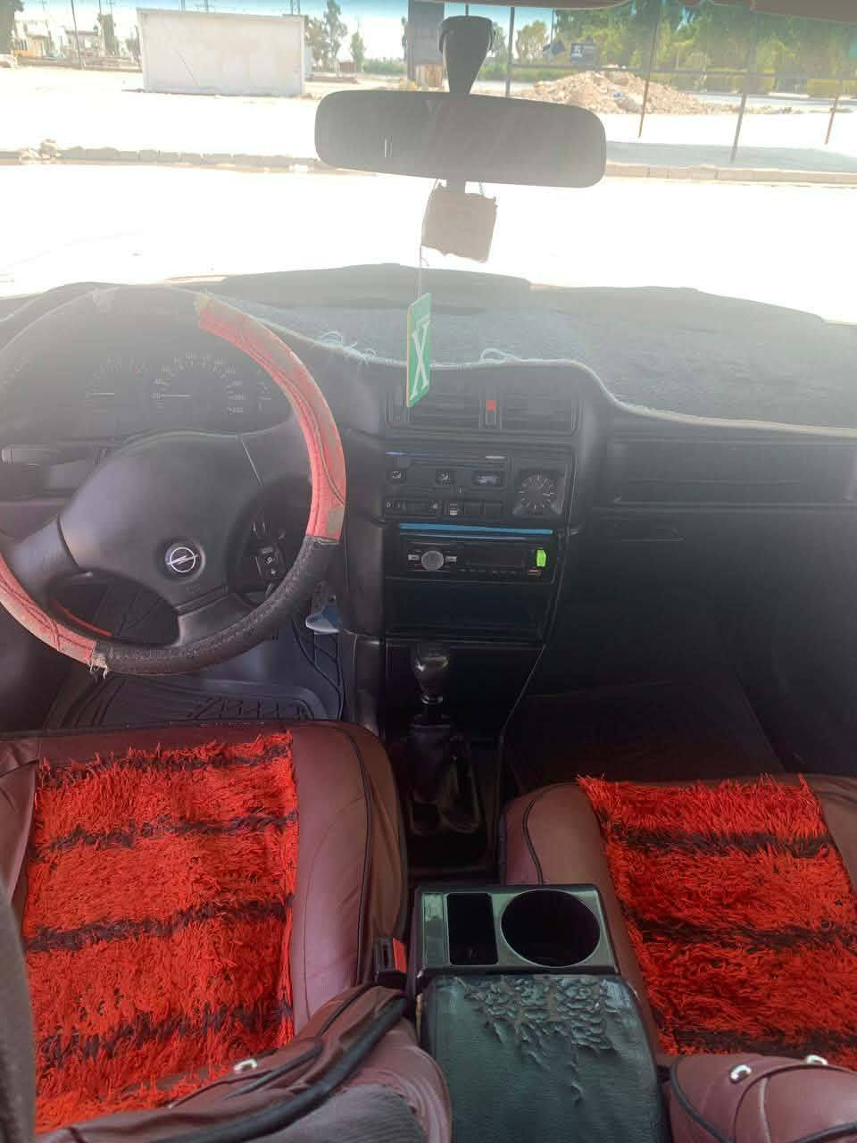 اوبل للبيع حجم 18موديل 1991كلشي بشرط للعلم بس سنوية صاقطة سنة ونصف دفتر بنزين مابي سعره 38 قفله رقم الهاتف ***********
