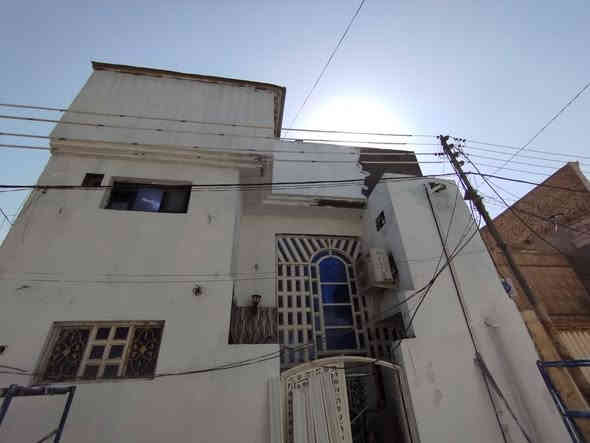 جزء من عملي ***********وتساب نشتغل الوجهات الفوم وطلس وجهات وجبس صبغ داخل وخارج
