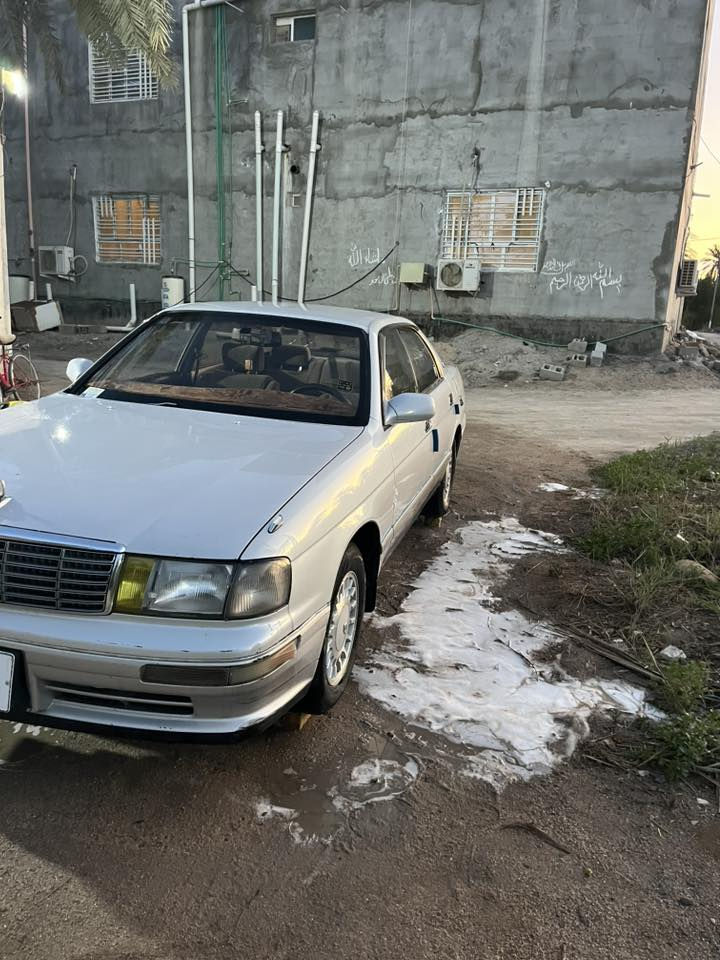 سيارة كراون بطه فصل مديل 1994 فول مواصفات ثلاجه تحكم خلفي شاشه منضومه دمام دشبول بل كارتون 
 مكفوله من كلشي مكينه وگير بل كارتون
سياره جديده بمعنه الكلمه 
شوفة عينك ما نقصها اي شي  
رقم بصره دولي بسمي تحويل ثاني يوم 
عنواني البصرة الهارثه 
السعر ((85)) بيها مجال للشراي 
للاستفسار ***********
