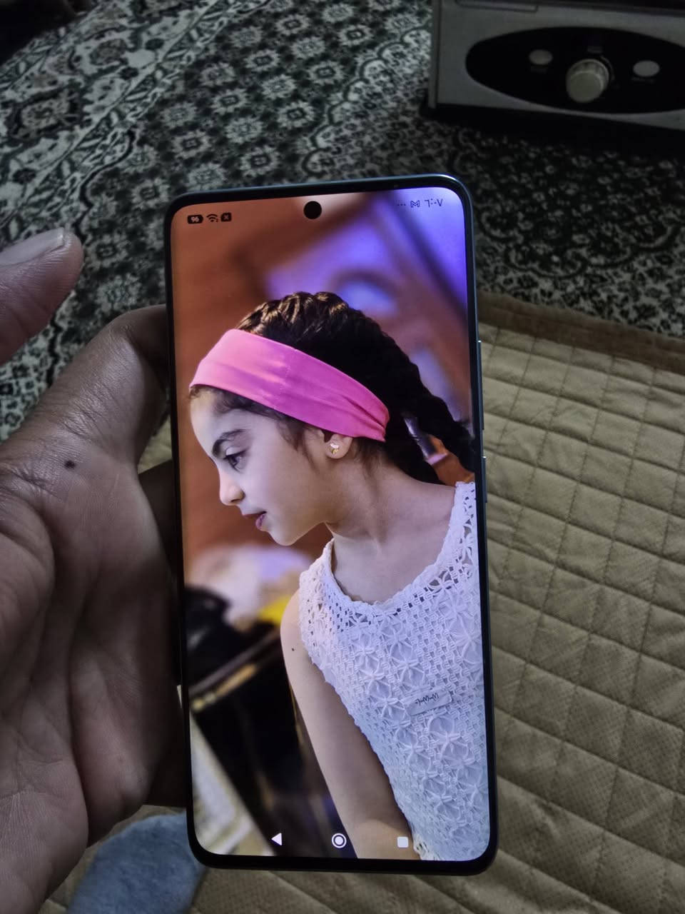 السلام عليكم ريلمي ١٤ بلاس 5g مكاني بغداد ملحقات كامله ما عده الشاحنه
***********
