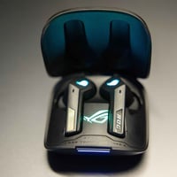 ايربود asus rog cetra wirless gaming  مستعملة نظافة 100 بالمية  عزل ره...