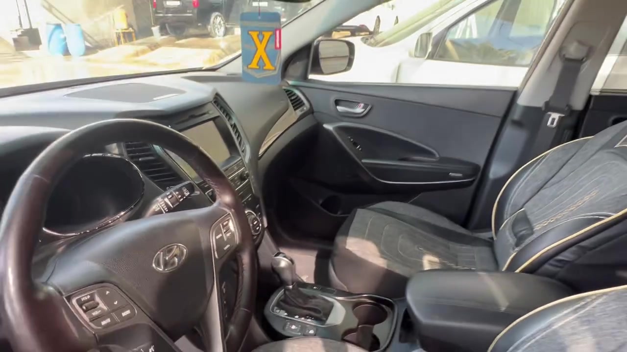 للبيع سنتافي موديل 2017امريكي مكينه 4تيربو سياره فول فول للخير بعد معروفه موصفات الفول كل موصفات بيه سياره جديده رقم شمالي تحول موباشر بسم المشتري سياره بيه بس قطعه وحده فقط البنيد بدون داخل شرط سياره نضيفه ستخدام شخصي ماشيه 189كيلو متر سعر سياره 145ترهم مراوس مكان سياره ديوانيه ***********

