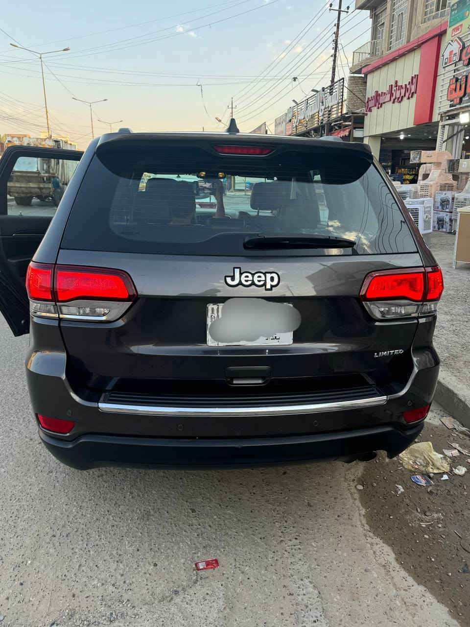 السلام عليكم جيب شيروكي موديل 2021 ماشيه 90 الف مواصفات لمتدد اريد مراوس باقل موديل اريد فرق محتاج لفلوس متواجد فيس واتساب على الرقم ***********
