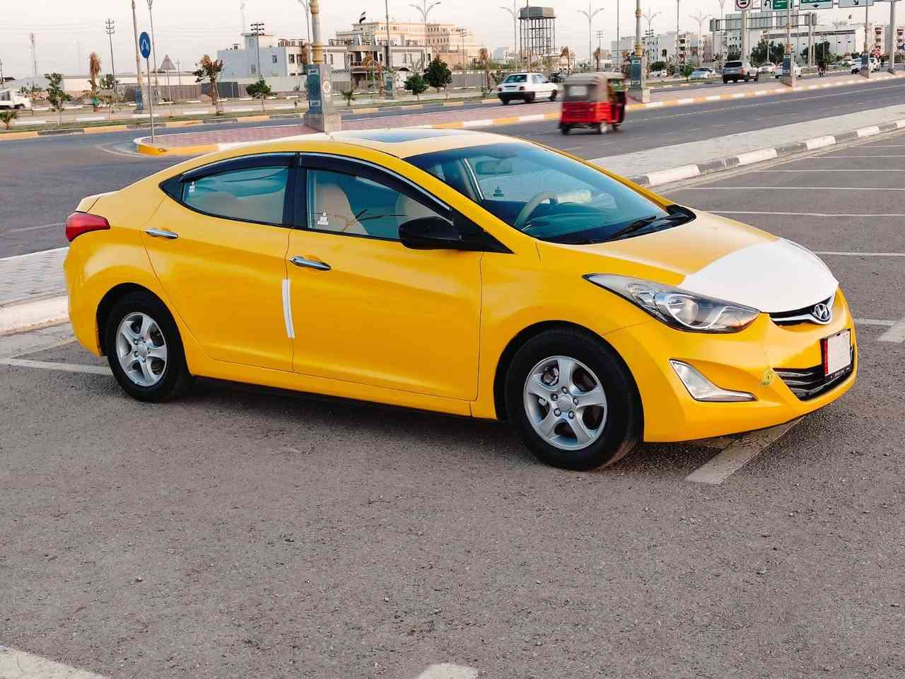 سلام عليكم  للبيع هونداي النترا خليجي سعر 98 ستفسار *********** أكثر عنوان سياره كربلاء المقدسه  موديل 2014 شكل 16 فول موصفات الغايه2028 سياره جديده حيل وجاهزه كير محرك دوش حداديه تخم تاير تبريد ثلج قطعتين  شاير مري كامره خلفيه دواره تحكم ستيرن وبعد بيه موصفات هواي
