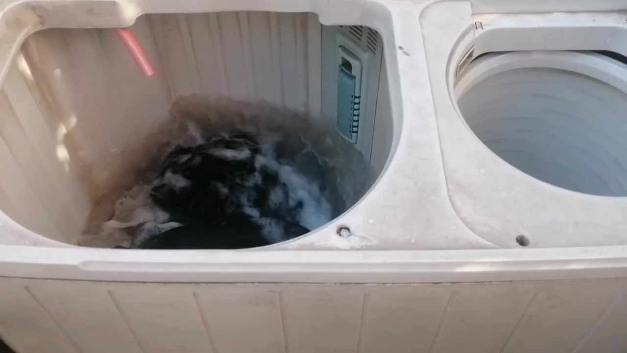 غسالة كبيرة تغسل بطانية غسل وتنشيف نقصها فقط قبقه السعر ٦٠ ألف


**إذا كنت صاحب هذا الإعلان وتريد حذفه لأي سبب، رجاءا أرسل رسالة إلى الدعم الفني**