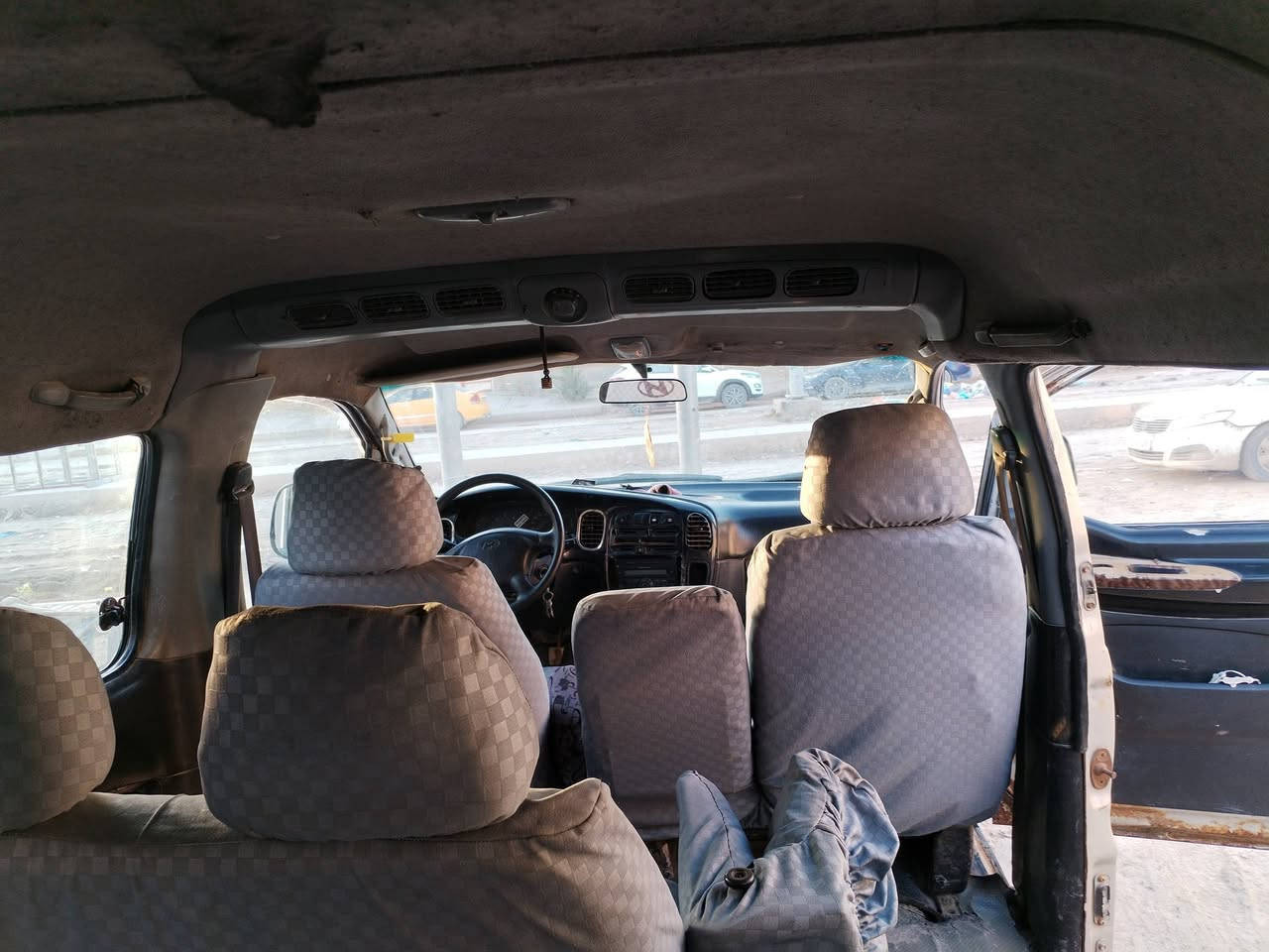 السلام عليكم ستاركس مفتوح مديل 2001سياره خير من الله مكينه قليل بيه بخار عليه مرور( ٣٢٠) ا لف وعليه هيئه)(٢٤٠)تحوي مكان الديوانية سعر 28وبيه مجال الرقم ألماني.... رقمي ***********
