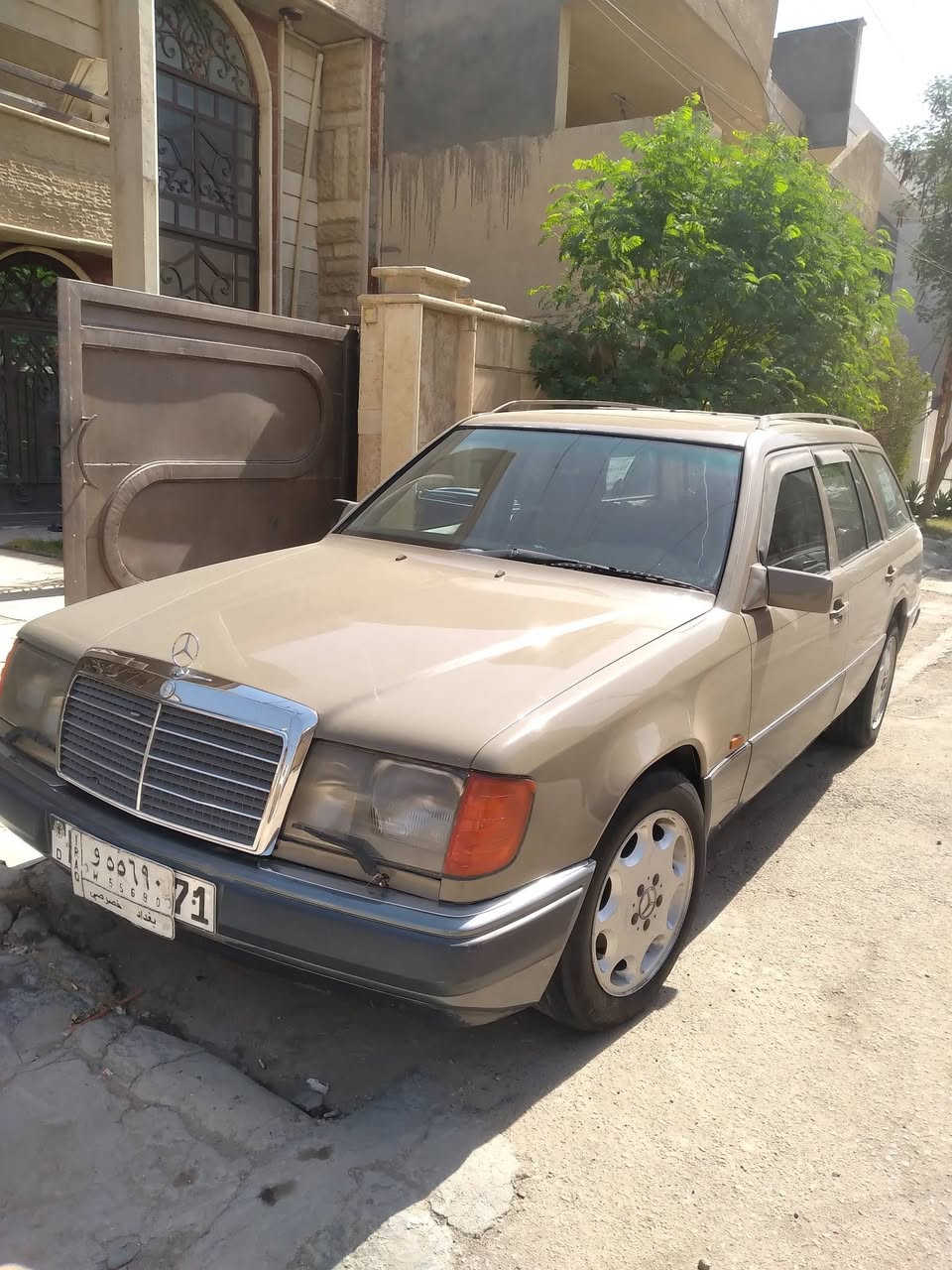 دب ستيشن للبيع موديل ٨٩ رقم بغدادانكليزي جديد تبريدثلاجه قواعددبلات بلاد تشغيل عن بعد دبل فيتبم سيارة جاهزه مكاني بغدادالسعر٥٨ ورقه للاستفسار***********واتساب محرك محور٣٠٠٠بطه ففي تي
