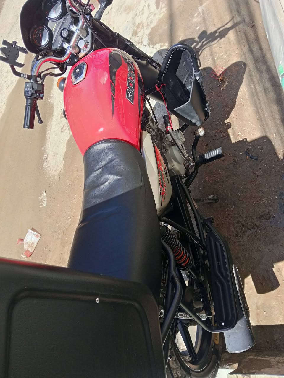 سلام عليكم دراجه بوكسر جبلي موديل 2022 جفتته قبل سنتين وهسه بيه تبخير خفيف كهربائيات شغاله كله تخم تاير جديد طاكه سبرنكه مال هندر بس من تضرب بيه هندر تشتغل اوراقه ستنساخ اكفله عشائرين وقانونين مكاني بغداد سبع بكار رقمي *********** السعر 800 وبيه مجال حك الجيه
