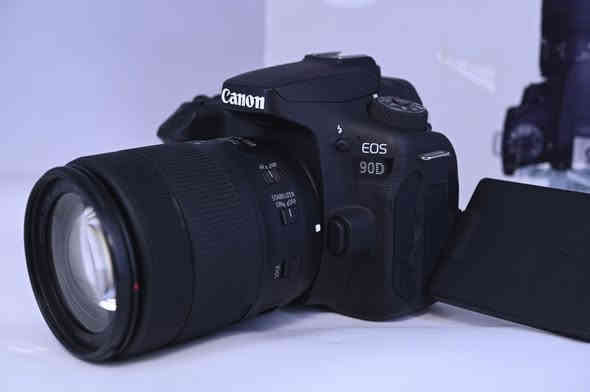 كأمره كانون  (💣90D👉💣) نضافه 99/100 كامل ملحقات 
1- رام 32✅
2- كورتون✅
3- حزام كتف✅
4- شاحنه اصليه ✅
5 بطاريه اصليه ✅ 
6- توصاله نقل صور  ✅
يوجد توصيل كل العراق 
 ***********
شتر 4k فقط 🔥👉
