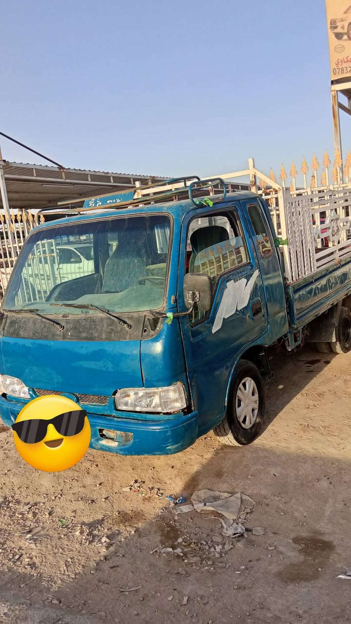 السلام عليكم للبيع كيا فونتيرة موديل 98 رقم ديالى مشروع وطني مكفولة كير محرك حدادية  السعر49 وبيه مجال ***********
