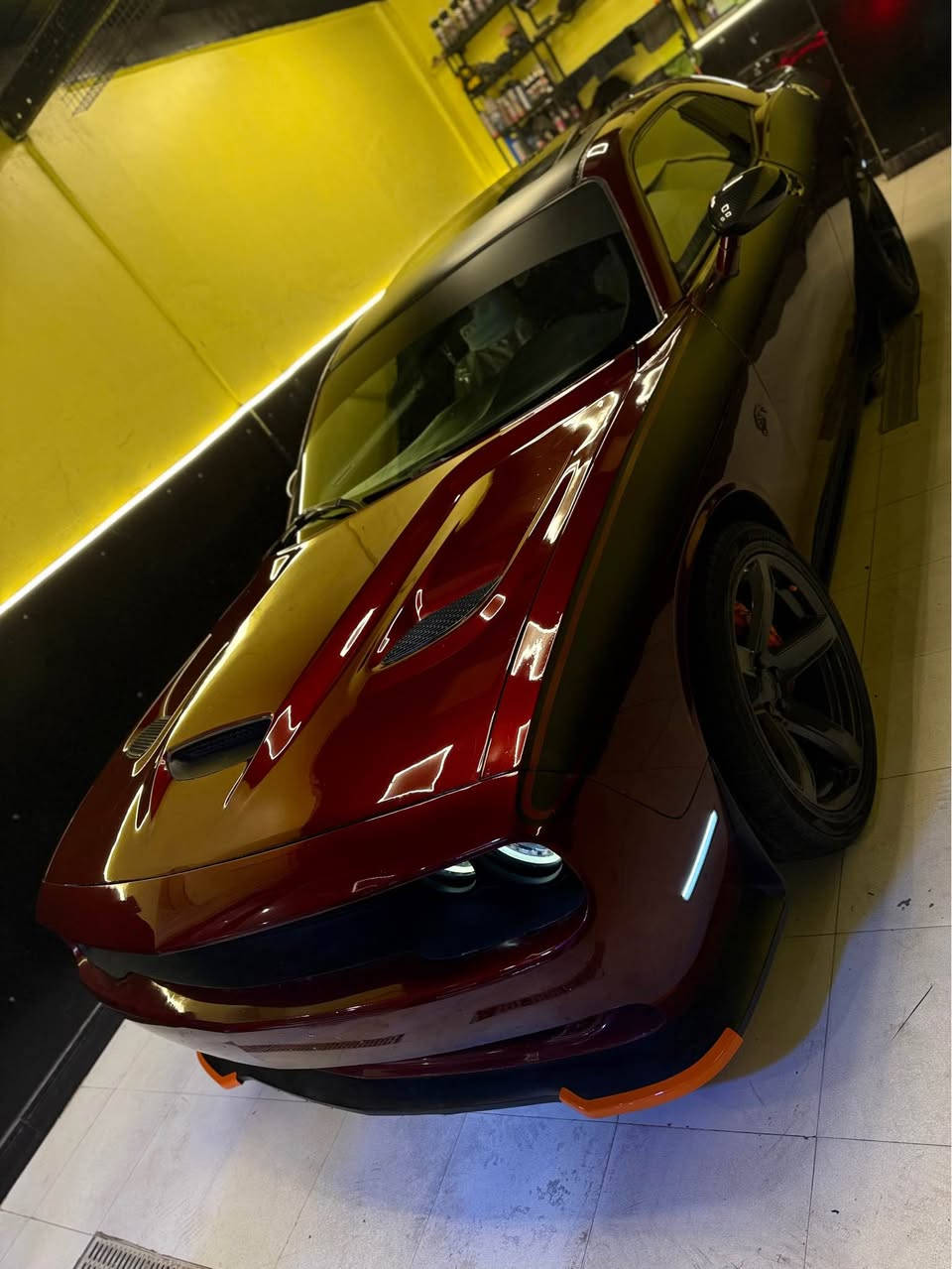 دوج جالنجر وارد امريكي موديل 2018 لون كرزي رقم اربيل الجديد بأسم ولد بيتهم بالبصرة  لا كردي ولا شركة تحويل شوكت ميعجبك
سياره جاهزه 
مكينة 3600
السعر 138 وبيها مجال للشراي 
فول مواصفات سلايت كشنات جلد شاشة كبيرة تدفئة بلكشنات  ماشية ٥٨ ميل كير مكينه خير من الله ضررها مال امريكا حافه الجاملغ الخلفي وهنانة بلعراق جاملغ وبنيد صار بيها ثنينهن صفحه العبري ونصبغت جمالية للاستفسار  *********** البصرة, العراق
