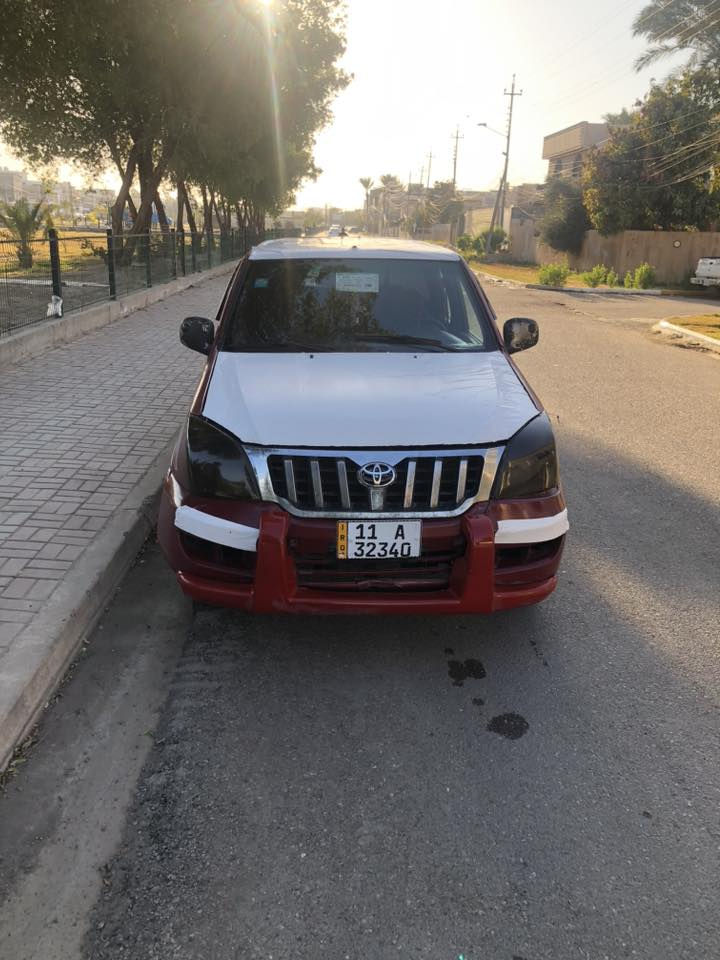 السلام عليكم
كنو موديل 2008 
تحويل مباشر   رقم انكليزي - بغداد 
السياره بلاديه   بدون ضربه وصبغ وتبديل
محركها بلادي بي بداية بخار 
كابريتر وفيت بم ميكانيكي. 
كهربائيات شغاله. 
باتري جديد   سلف جديد 
  صدر هسه نافضه  شواصيها نظيفه 
مكاني بغداد السعر 38 بيها مجال بسيط. 

 ***********
