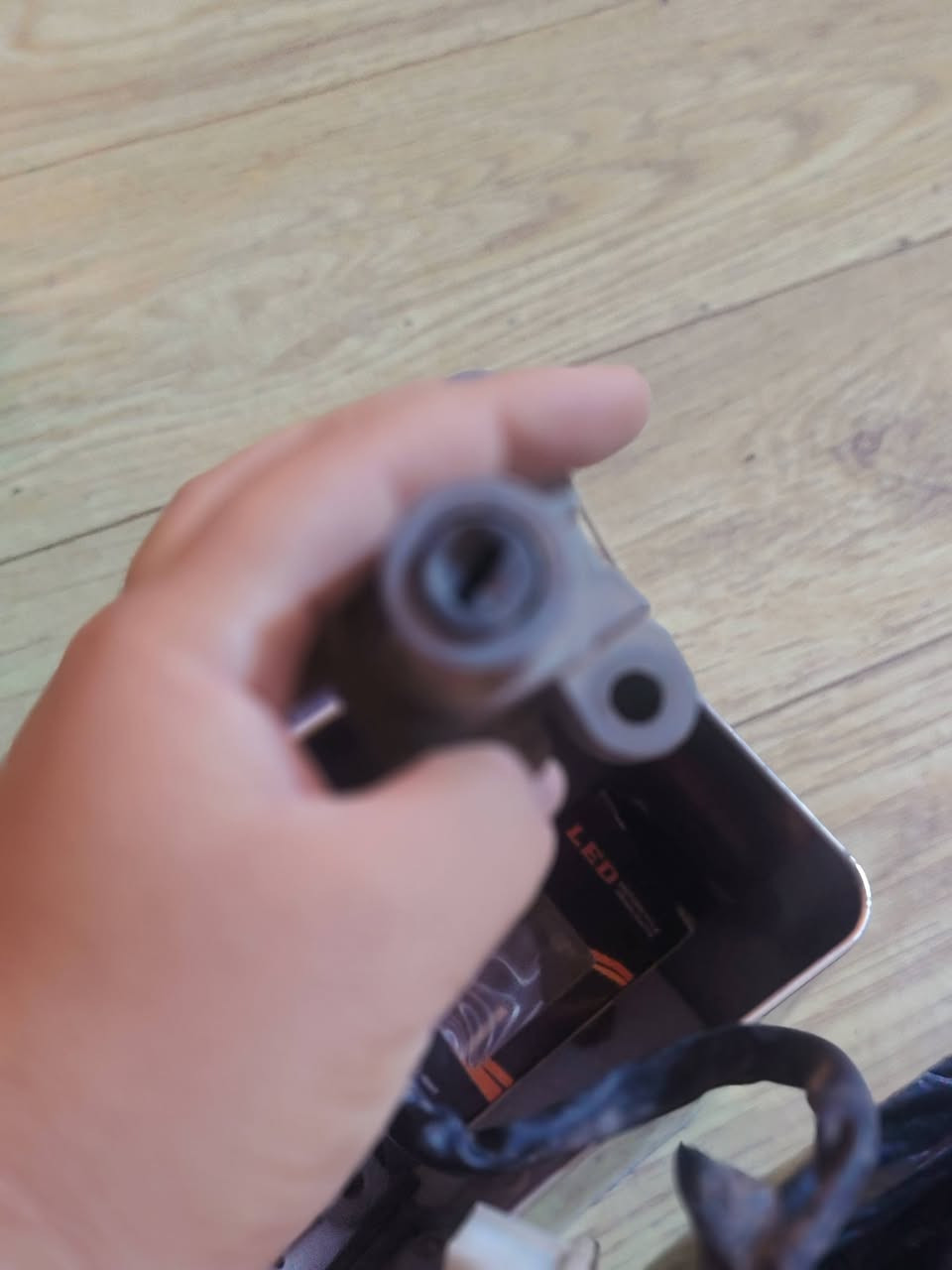 جوزه نضيفه مال لاتي شغاله بدون سويج لبيع ب10
تاخذه لاي شخص يسوي سويجات وطلع سويج نسختين تكلفك 2لفين دينار يعني تاخذه تسحب عليه سويج وشده وجوزه جديده معرف سعره


**إذا كنت صاحب هذا الإعلان وتريد حذفه لأي سبب، رجاءا أرسل رسالة إلى الدعم الفني**