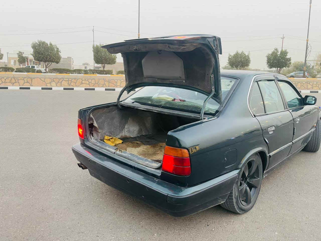 سلام عليكم 
للبيع بي ام 
موديل 1990
حجم 535
كير اوتو 
سعر 45بيها 
اتصال ‏‪***********‬‏
