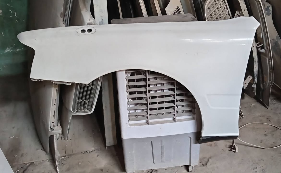 السلام عليكم لبيع غراض مال راس الثور تكم جديد كامل ***********
