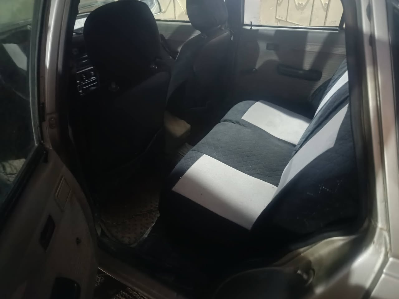 للبيع كاديت صندوك موديل 1991محرك16بدايه تبخير كير شرط رقم دولي واني شرعي تحويل سعر 26وبيها مجال ***********
