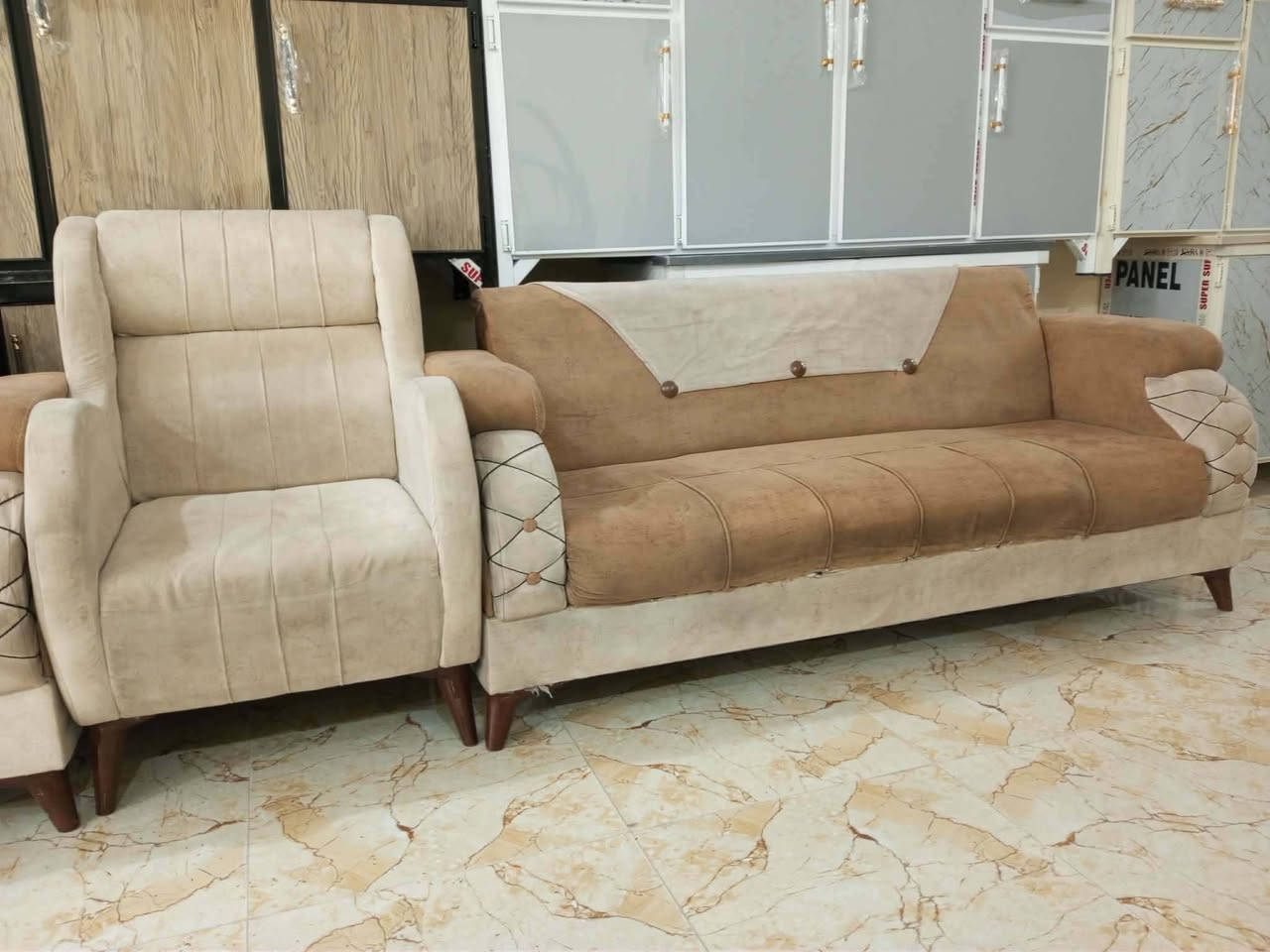 معرض ابو عبدالله للاثاث المنزلي 🔥 وصول وجبه جديده من تخم مستخدام عشر مقاعد خمس قطع متوفر كل الوان  شي حديث وراقي زورونا تجدون ما يناسبكم العنوان تكريت الديوم مقابل مطعم المذاق بلقرب من اسواق الزوبعي للاستفسار خاص او اتصال *********** متوفر وتساب
