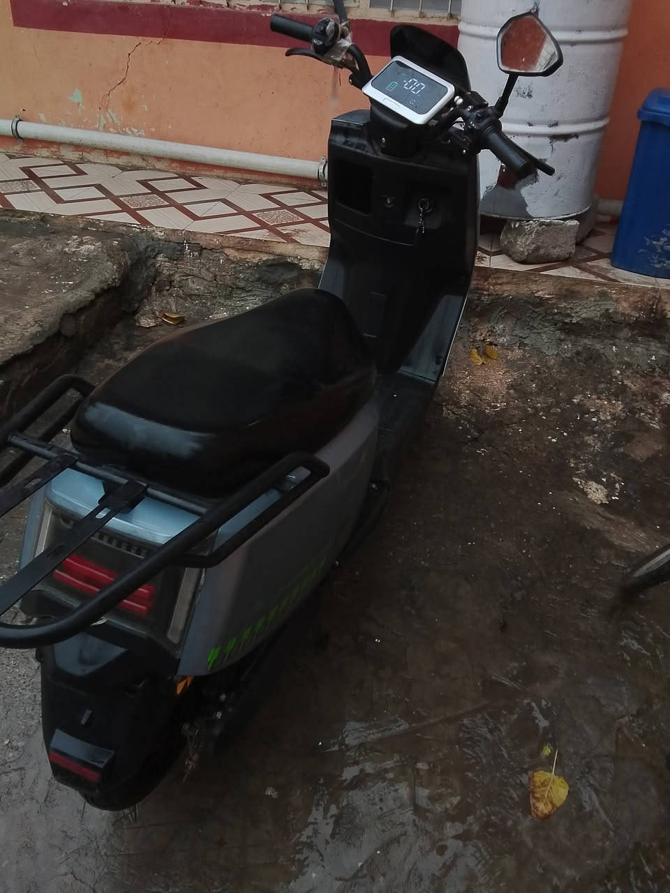 سلام عليكم ماطور شحن رانكس  للبيع او مراوس  
نظافه شرط كلشي شغال  
السعر خاص


**إذا كنت صاحب هذا الإعلان وتريد حذفه لأي سبب، رجاءا أرسل رسالة إلى الدعم الفني**