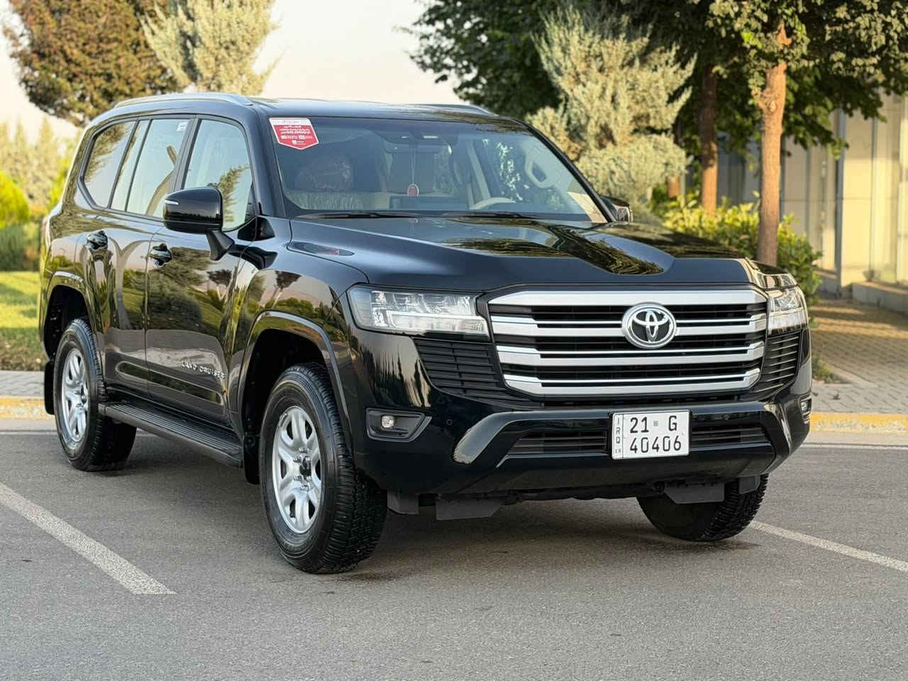 🌟 للبيع: تويوتا لاند كروزر 2024 (GX)🌟
🌟بحالة الوكالة في السليمانية 🌟
🏎️ الفخامة والأداء المجرب في انتظارك! 🏎️

نعرض لكم سيارة تويوتا لاند كروزر موديل 2024، فئة GX، وارد شركة ساز، وهي في حالة ممتازة ومكفولة كفالة عامة. فرصة لا تعوض لعشاق القوة والراحة.
المواصفات:
✅ الموديل: 2024
✅ الفئة: GX
✅ المصدر: شركة ساز
✅ العداد: 17,000 كم فقط
✅ التكييف: تبريد مركزي فعال
✅ الإضافات: ثلاجة داخلية للحفاظ على برودة مشروباتك
✅ المقاعد: كوشنات كهرباء لراحة قصوى
✅ الحالة: سيارة مكفولة كفالة عامة، جاهزة للاستخدام
📍 العنوان: السليمانية
💰 السعر: 625 $  (قابل للتفاوض البسيط)
📞 للتواصل والاستفسار:
يرجى الاتصال على الرقم: ***********
