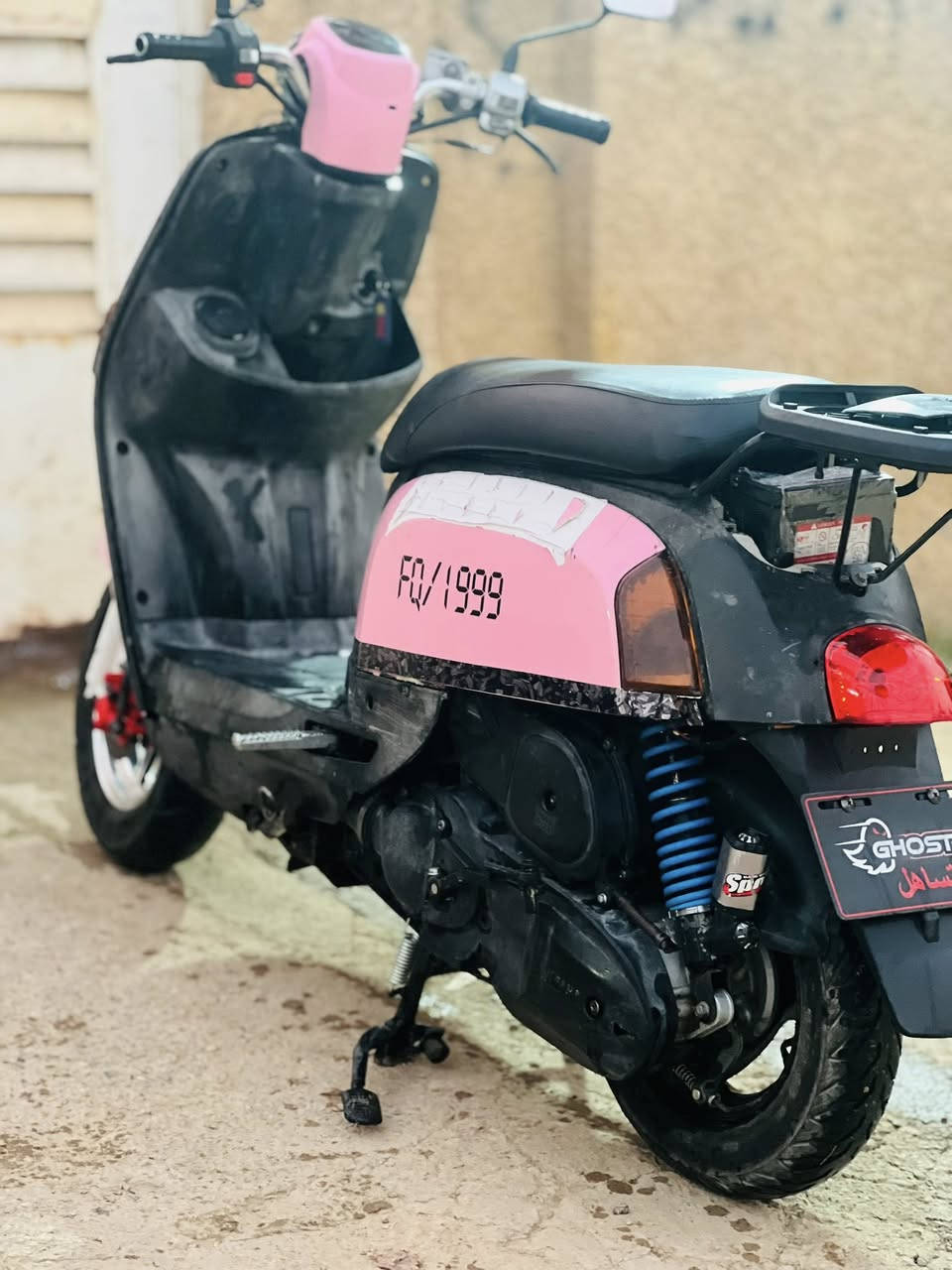 السلام عليكم
بوليسي كابريتر 2011

الدراجة خير من الله مكينة ناعمة 

شغالة سلف هندر 

كهربائيات كلها شغالة 

السعر 650 وبيها مجال 

مكاني تقاطع القدس  ***********
