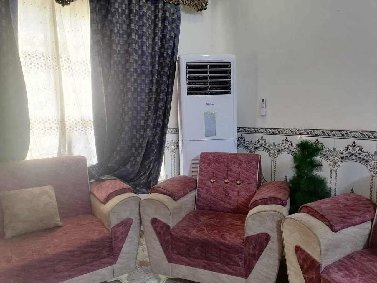 تخم عشر كراسي كلش نظيف بس قطع الكبار رايدلهة تصليح شي بسيط لونة المميز بسعر مناسب


**إذا كنت صاحب هذا الإعلان وتريد حذفه لأي سبب، رجاءا أرسل رسالة إلى الدعم الفني**