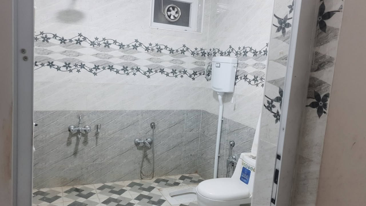 شقه للأيجار منطقة الحكم قرب المدارس خلف مدرسة الام الفاضله 

#غرفتين_وصالة_ومطبخ_وصحيات 
جاهزه ماطور_سخان_كيزر 

_____________________________
تفاصيل اكثر اتصل او تفضل خاااااص 

*********** 
مكتب الجنوب للعقارات
