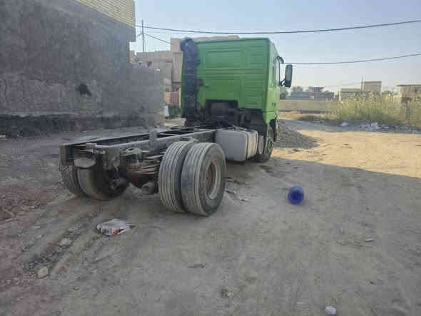 السلام عليكم اخوان فالفو للبيع  رقم بغداد مسجله صهريج موديل ٩٥ مكينه  كير اكسن جديد طولها ٤ وشويه العنوان بغداد ابو غريب السعر ٧٠ وبيها مجال ***********
