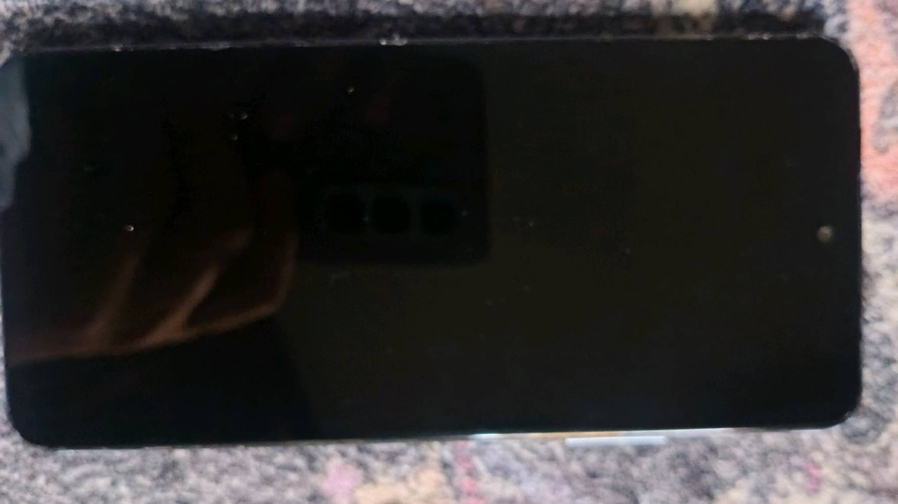 هونر x10lite ذاكرة 128 جهاز مثل ما موضح بالصورة كلشي شغال السعر 60الف ،***********