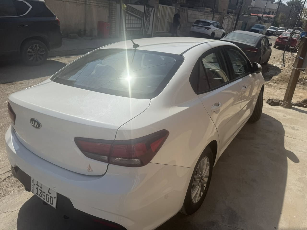 السلام عليكم 
كيا ريو 2019 خليجي الدوليه مكينه 1600 
ماشيه 28000KM  حقيقي السياره بيها جاملغ خلفي او باب صبغ ***********
السعر 12600$
