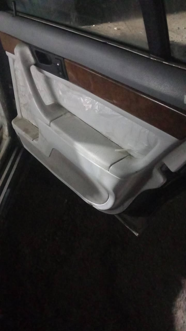 السلام عليكم، ،،تخم تاير حجم ١٥،،،نضافه 100/95,,,,بطاين اوف واي سبع ميه، ،،نضافه 100/95,,,عربانه خلفيه، ،الوي،ودبل هيدروليك، ،،كامله،،،كشنات ام ،،كهربايه، ،،100/75,,,,,,بنيدر عريض ،،،،نضافه، ،100/95,,,,,,,,,المكان بغداد، ،،،***********,,,,
