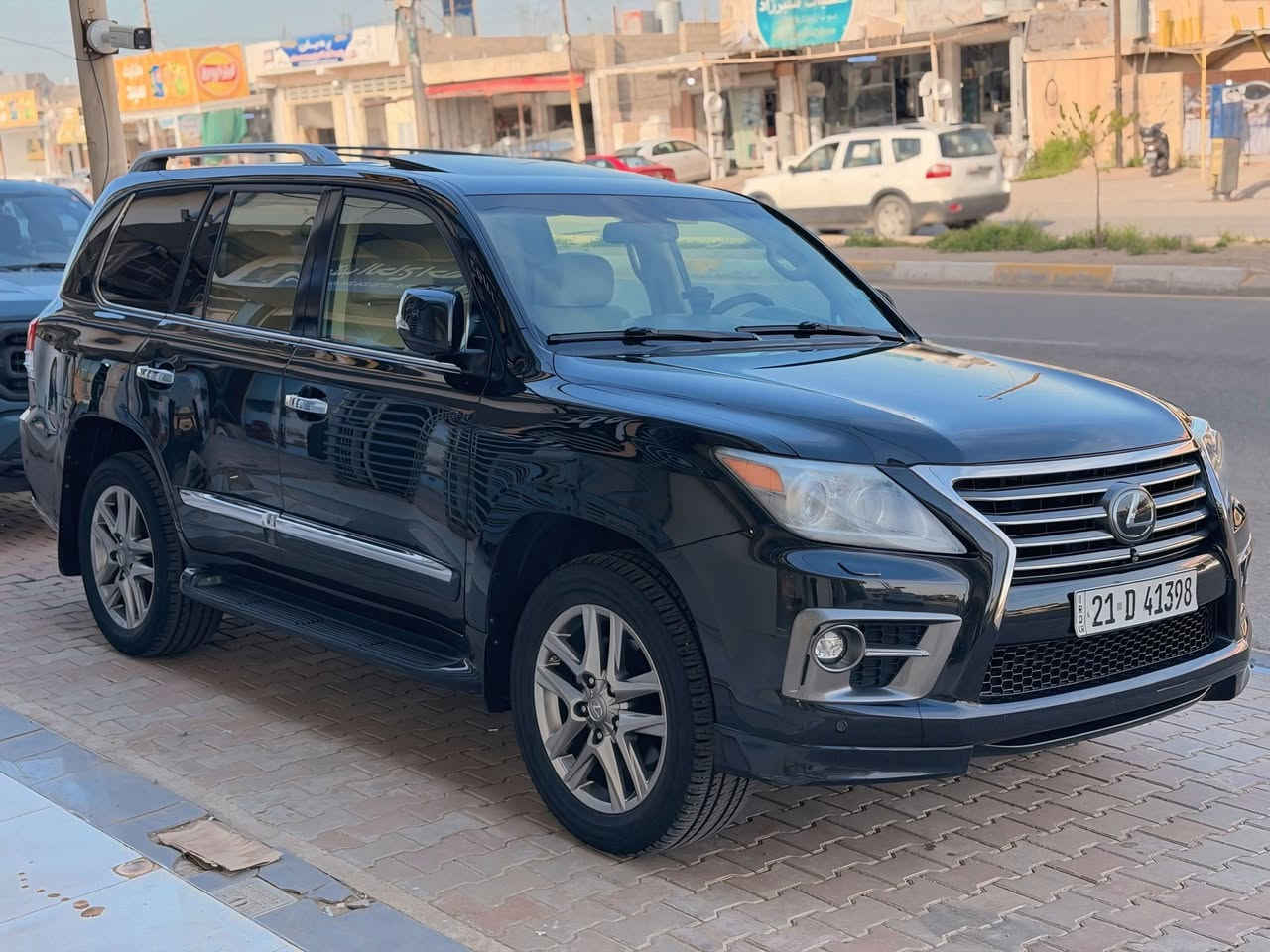 لكزس LX 570 موديل 2014
بريمي أصلي

داخلية بيج
بسمطين + كارت 

ماشية ٢٠٨ ألف

المواصفات:
• بصمة
• نظام مانع الانزلاق
• ورقة بيانات
• تشغيل
• مقاعد جلد مع تدفئة
• هيدروليك
• 5 كاميرات
• ثلاجة
• زينون
• شفط أبواب
• تبريد وتدفئة
• دبل هواء
• نظام Eco و Sport
• حساسات خلفية
• مرايات كهربائية
• فتحة سقف
• باب خلفي جك
• رادار أمامي

المحرك والجير بشرط مامفتوح
السيارة نظيفة جداً وكلشي وكالة
سنوية جديدة 
السنوية باسمي بشرط تحويل وغرامة

السيارة ما تحتاج أي مصرف
سيرفس كامل 

نفس اليوم تحويل والوكالة حاضرة

ملاحضه. جامرلغ سائق سبغ بدون دواخل

الموقع: كركوك

للاستفسار: ***********
