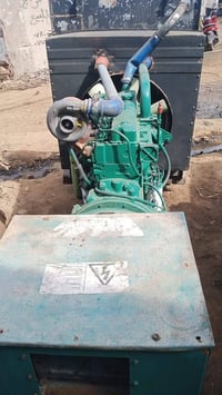 للبيع مولده فولفو D 6 توليد ١٤٠ كيفي مولده شغاله حاليا بيهه بخار السعر...