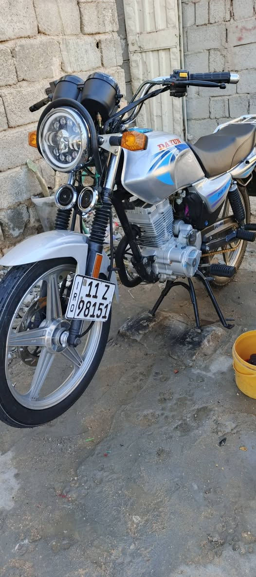 سلام عليكم دايون عضم موديل 2018 دراجه جديده مبدل بيه بس بستم وبوشه وشركه شرط صوت لمكينه ما سمعه وياهه صالنصه مفلترت وثانيه كاتم وثنينهن بلادي وياهه مهات 2018 دراجه جانت محجوزه بغداد نحجزت 2020/12/30 وهيه طلعه من لمعرض ب2019 دراجه من 2020/12/30 لحجز لحد 2025 ورقمته بغداد نكليزي بسمي تحويل وين ما يعجبك تريد بغداد بكربلاء ودراجه معمره مال جناي لتفيده يرسلني عليه وسعر نهائي 16500 فقل بدون معامله ولوضيع دراجه وحيده بكربلاء رقمه بغداد ونوع دايون واسف عل طاله ***********
