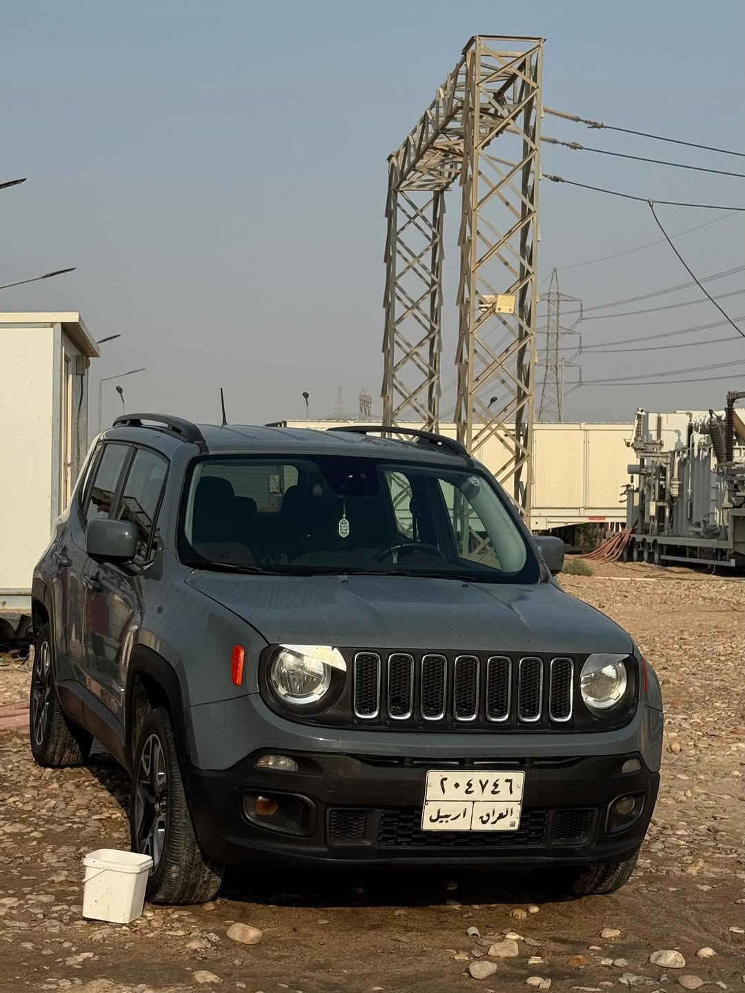 جيب رينيجيد موديل 2017 السعر 97 وبيه مجال واد امريكي لون اسمنتي المرغوب حادث جاملق وبنيد ومبدلات (صور الحادث مرفقه بالمنشور).
السيارة حلوه ونظيفة محرك كير خير من الله 
التبريد ثلج.
المواصفات : 
فئة لاتيود
مكينه 2400 فور ويل 4*4
شاشة ، كاميرا دوارة ، ويل كب ، تدفئة بالكشنات الامامية والستيرن 
رقمها اربيل باسم شركة 
سنويتها منتهية تحويل او وكالة .
ماشيه 163.000 كيلو قابلة للزيادة..
***********
