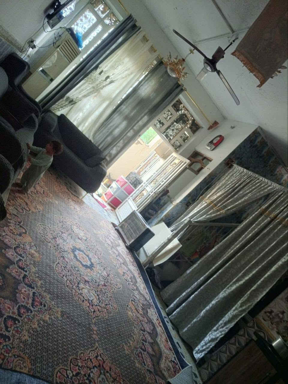 #يالله
السلام عليكم 

دار للبيع ركن  مساحته 100متر مربع مقابيل ساحه

العنوان:الجمعيات الاولئ بل بدايه 

يحتوي على استقبال و غرفة وصالةو مطبخ
 ومنور عدد2 مع صحيات 
و غرفة  فوك 

مسلح كونكريت

طابو صرف

السعر 125 وبي مجال للشراي 
الاتصال ع الارقام التاليه أو مراسلتنا عبره الواتساب 
***********
***********

#ملاحظه"لدينا جميع البيوت والقطع الأراضي بأسعار مناسبة 

#وجاهزين"لعرض عقاركم عندنا
