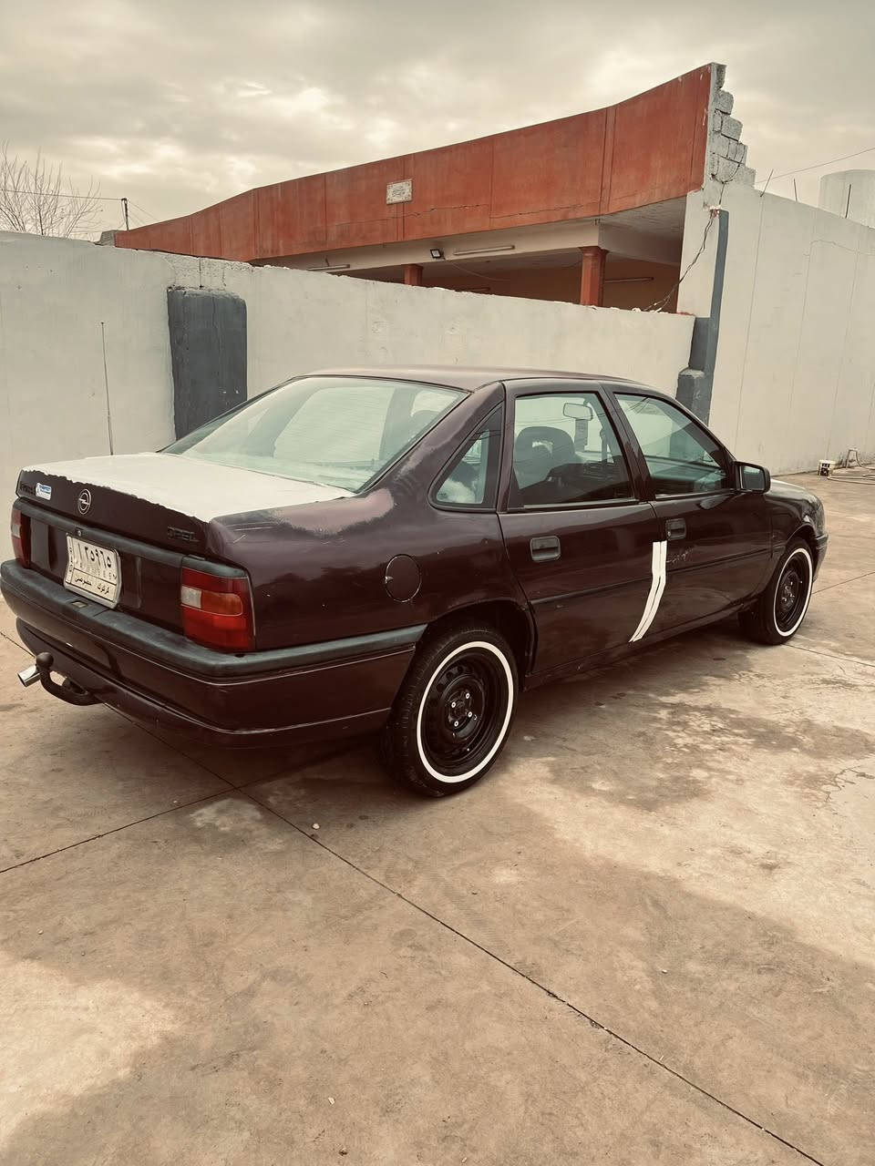 سلام عليكم اوبل فكتره للبيع موديل 1993 حجم 16 قايش عريض سياره جاهزه مكينه جديد امجفته لا ضربه ولا خياس ولا هلالات امعمره فقط بيه جاملق الامامي سايق رش سياره نضيفه حيل سعر 45 او بي مجال رجائن سياره مال بيت لحد ليكسر بل سعر ***********
