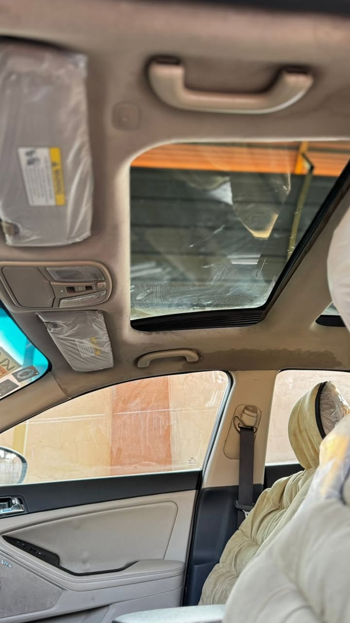 اوبتيما ٢٠١٣ لون كرزي Vip فول الفول مواصفات محرك ٢٤٠٠ جي دي اي رقم بغداد انكليزي بأسمي ثاني يوم تحويل سنوية وهزة لل ٢٠٣١ مكاني بغداد
المواصفات 
بنوراما سقف فتحتين 
شاشة وكاميرا خلفية وامامية 
تحكم الكشانة كهربائي 
الأبواب بصمة 
نظام المركبة ذكي الإطفاء عن بعد 
نظام ترحيب 
مخرج يو اس بي  ٢ 
الكشن ميموري خزن ٣ وضعيات 
الكشانة الأربعة تدفئة تبريد 
الستيرن تدفئة تبريد 
نظام اي بي سي 
لوحة تحكم بالمقود 
تحكم بالانارة الداخلية ناصي عالي
نظام ايكو 
المرايات الاجانبية تحكم وشفط
تدفئة والتبريد قطعتين 
منظومة غاز ٦٠ لتر زافولي الأصلي 
وبيها بعد مواصفات هواي ما اعرفها 
السعر خاص والسونار مرفوق بالمنشور 
رقم الهاتف *********** واتساب
