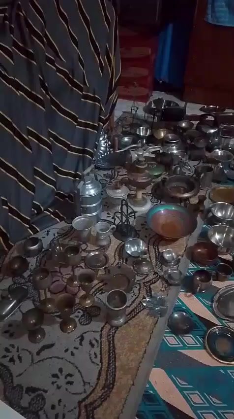 تحفيات للبيع شلع بيهم بل 100قطعه مكاني بغداد الشراي يتصل سعرهم 250 مالات جدي الله يرحمه ***********
