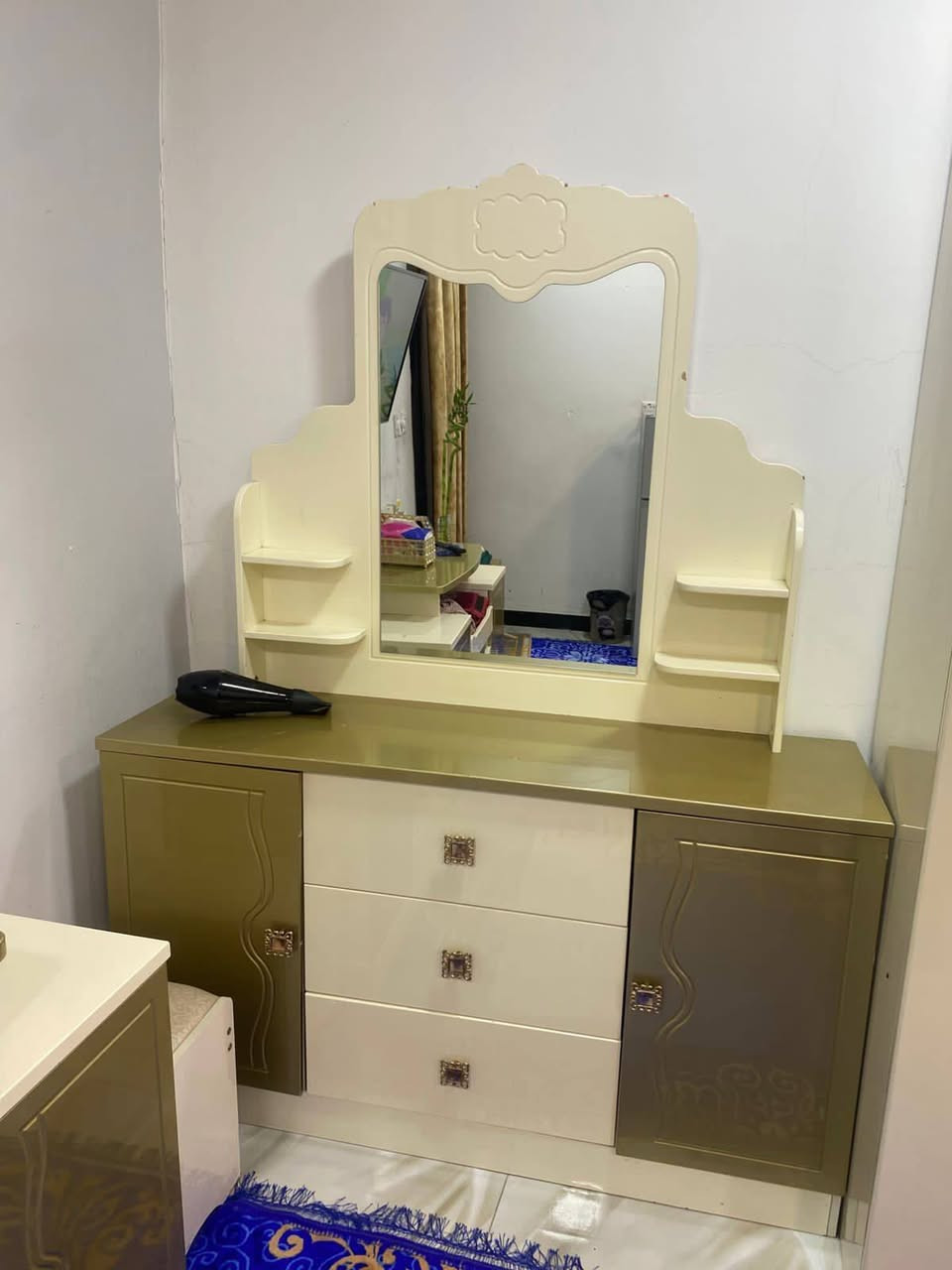 سلام عليكم غرفه للبيع اخت جديد مكان بغداد الشعله


**إذا كنت صاحب هذا الإعلان وتريد حذفه لأي سبب، رجاءا أرسل رسالة إلى الدعم الفني**