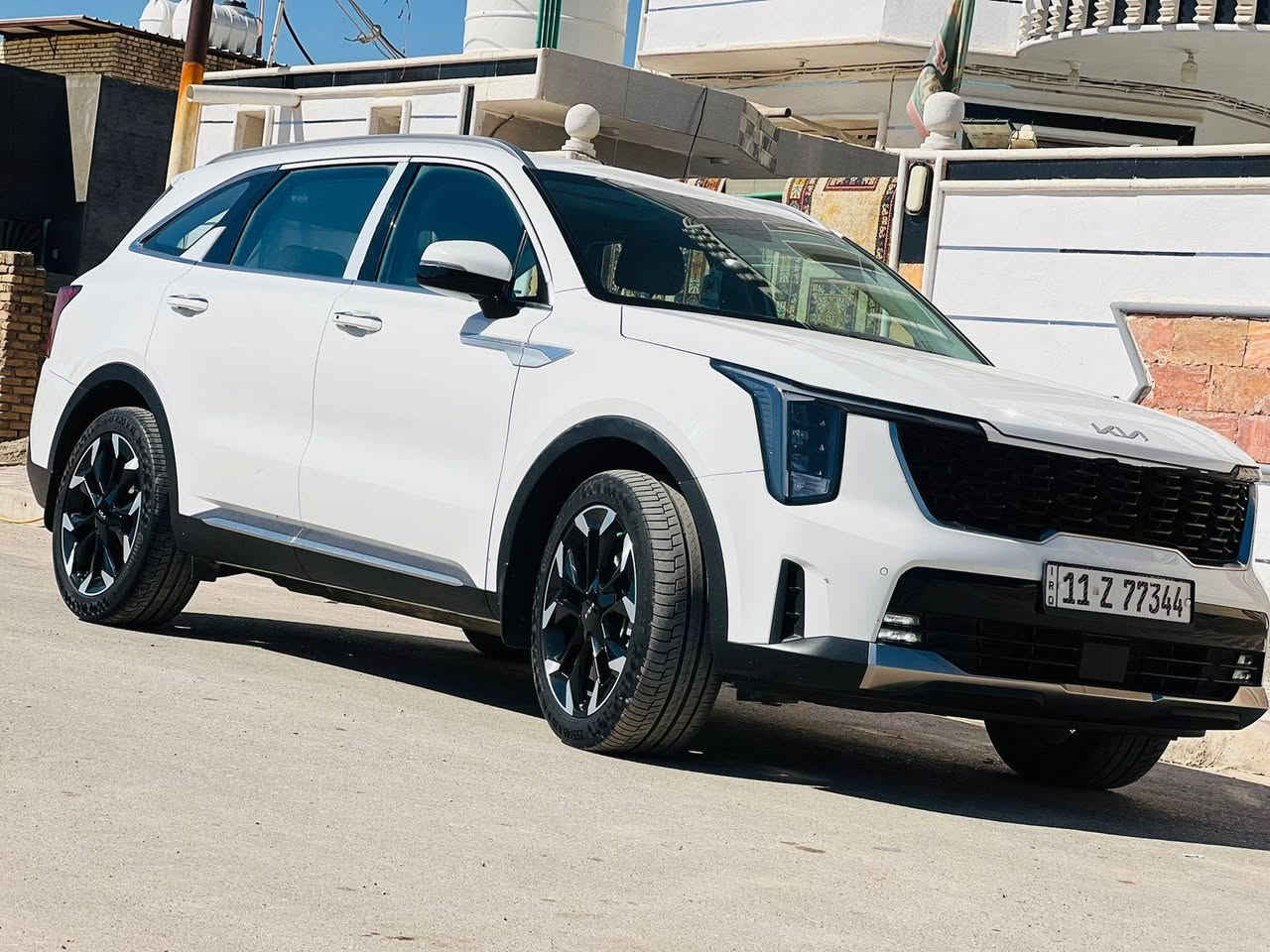 سورنتو2024
خليجي مكفوله كفاله عامه 
ماعده رصعه بل جنطه موضحه بصوره 
مواصفات 
 
اناره محيطيه متعدده الالوان((( ماشيه 53 الف وقابله الزياده 
لايت زنون عالي ناصي
لايت خلفي امامي LED
 بعده وضع الشركه سياره
محرك 6 سلندر
كير ماوس
كشنات كهربائي
رضيه مدوشمه جلد 
هندبرك دكمه 
وضعيات قياده 
جنطه كهرباء
تشغيل عن بعد 
بردات خلفيه
شاشه متصل 
شاشه فتشوب 
شاحن وايرلس 
كيجات متغير الكتروني وعادي
نقطه عمياء
شاشه لمس متغير التحكم 
ستيرن فول تحكم
7راكب
الاناره الداخليه LED
دخول بصمه ذكي
حساس امامي
حساس خلفي
مري شفط 
جام 4 AOT
كامره دوارء 
شفتات استيرن 
ويل كب حجم 20 
لد امامي خلفي
رقم بغداد 
مكان سياره سماوء رميثه مكلف بل نشر هاذء رقم رعيهه 
 ***********
