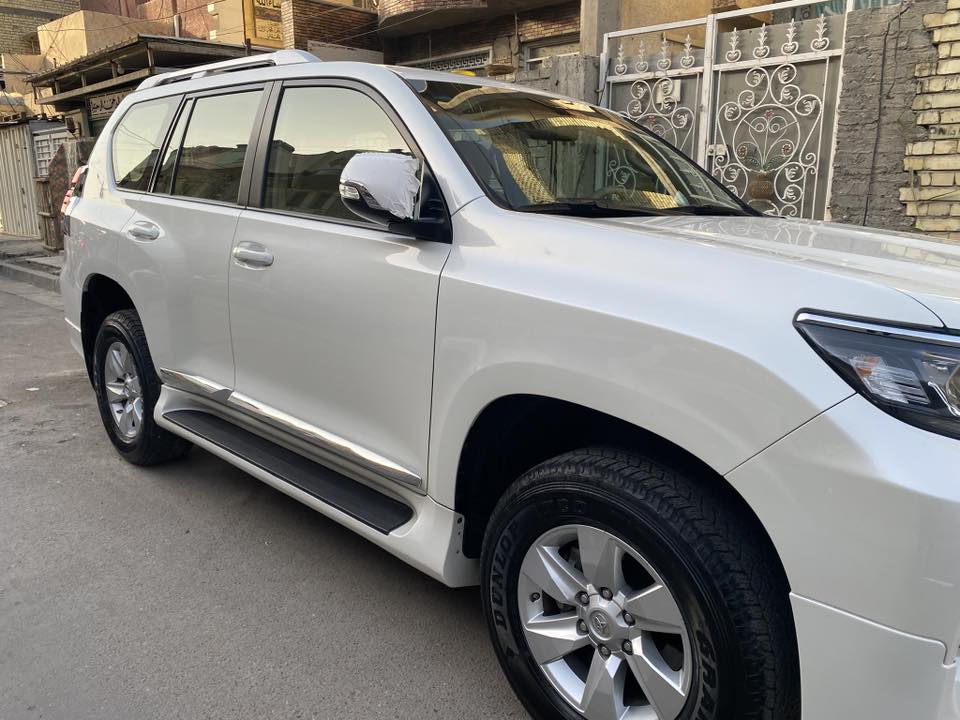 السلام عليكم 
للبيع تيوتا برادو ٢٠١٩ ساز TXS فول مواصفات كفاله عامة رقم بغداد بأسمي ماشية ٨٦ ألف . 
رايدهه ب ٣٩٥ و بيهه مجال بسيط حك الجيه مكاني بغداد 
***********
