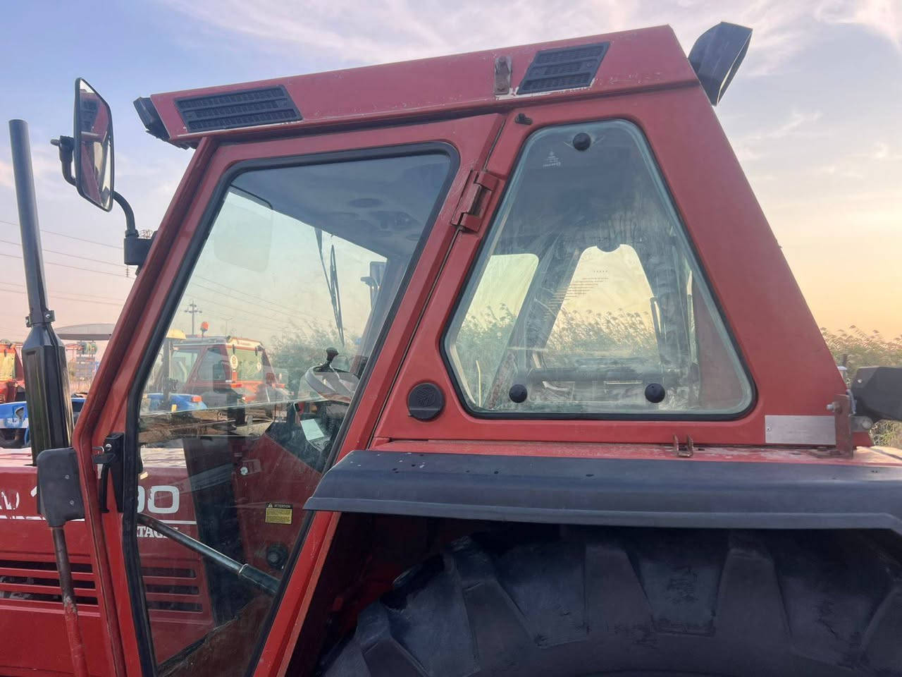 فيات ١١٠ فول مواصفات رقم واسط تحويل 
مكفوله كفاله عامه اي نقص مابيه جاهزه للعمل .
السعر ٣٥ مليون وبيه مجال ..
المكان / بابل الكفل 
للاستفسار/ ***********/***********
