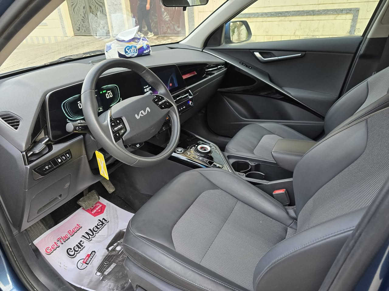 السلام عليكم
كيا نيرو 3 أنظمة بلك ان EX 2024
فول عدا الفتحه بصمه جلد 
ماشيه 22 بدون ايرباك بدون شواصي بدون دواخل ضرر جاملغ أمامي 
16.200$/
***********
